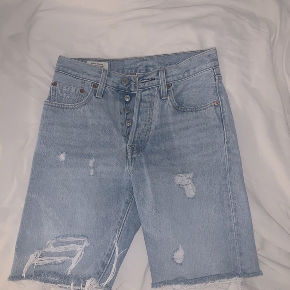 LEVIS 501 SLOUCH SHORTS - Picture 3 of 4